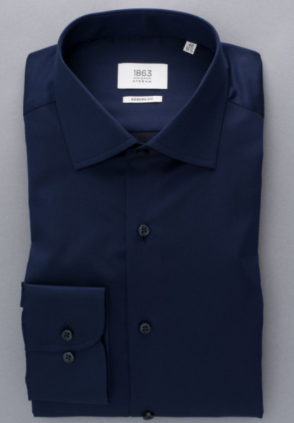 Chemise Eterna MODERN FIT TWILL bleu foncé avec col Classic Kent en coupe moderne